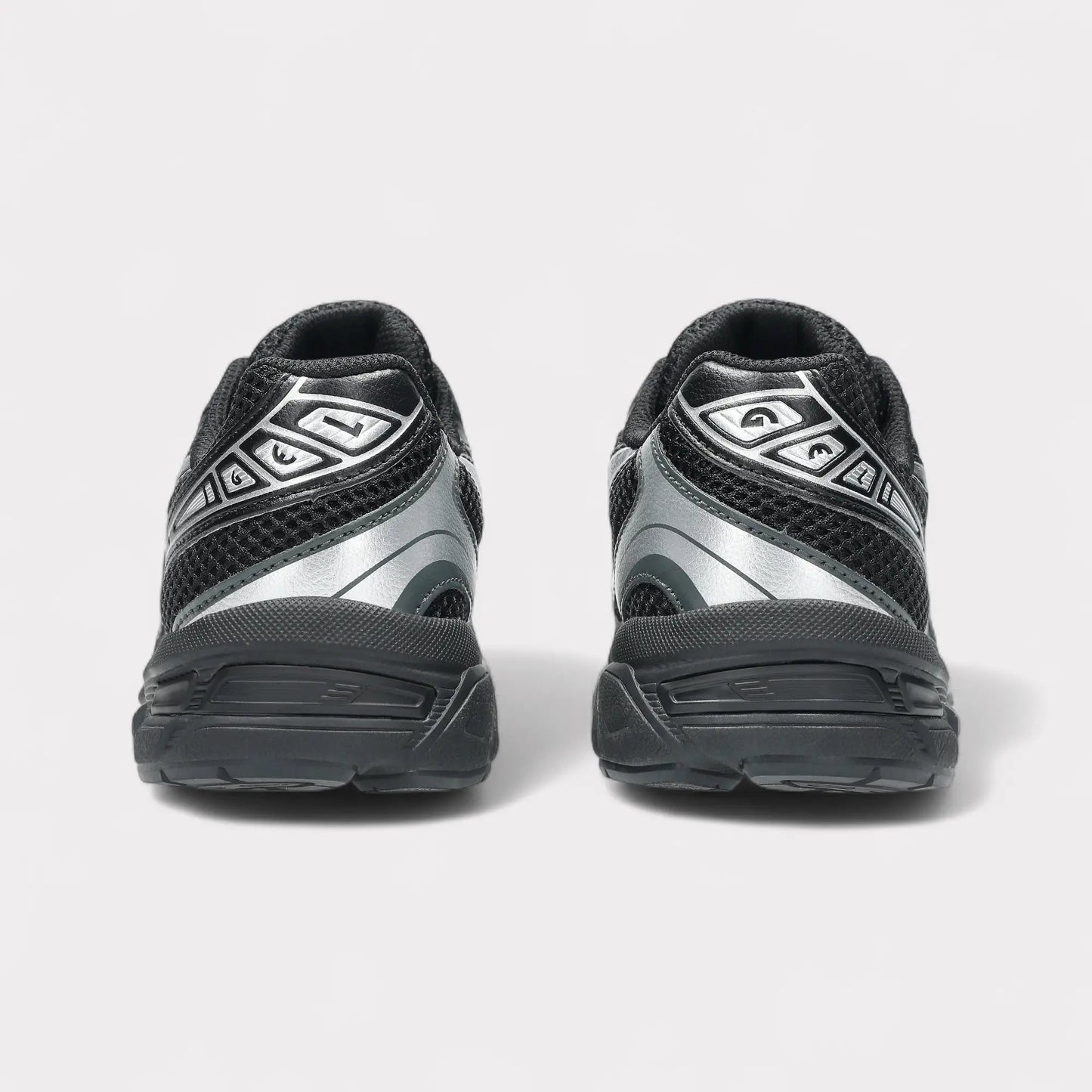 GEL-1130 - Black Pure Silver (GS)