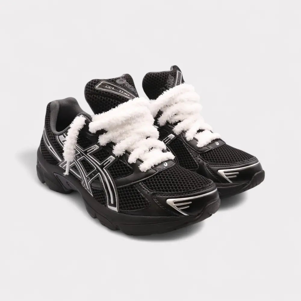 GEL-1130 Black Pure Silver - Fluffy Laces White