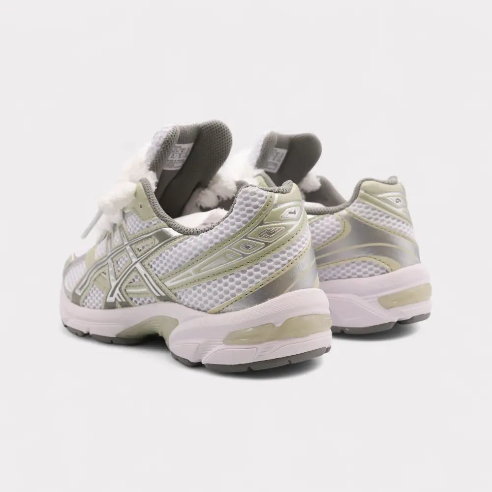GEL-1130 Dried Leaf Green - Fluffy Laces White