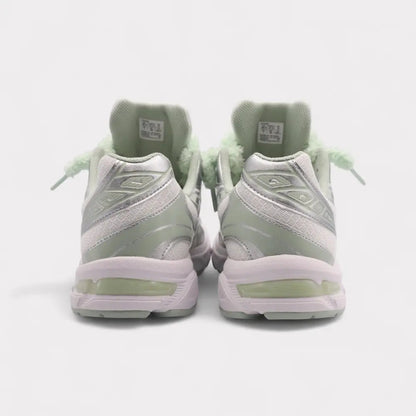 GEL-1130 Sage Frost - Fluffy Laces Mint