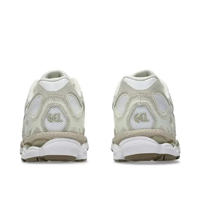 Asics Gel NYC Blanc Plume Et Gris