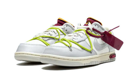 Nike® x Off-White® Dunk Low lot 8