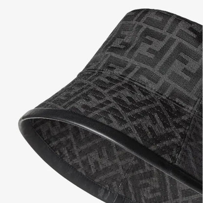 Fendi Chapeau en nylon FF Noir