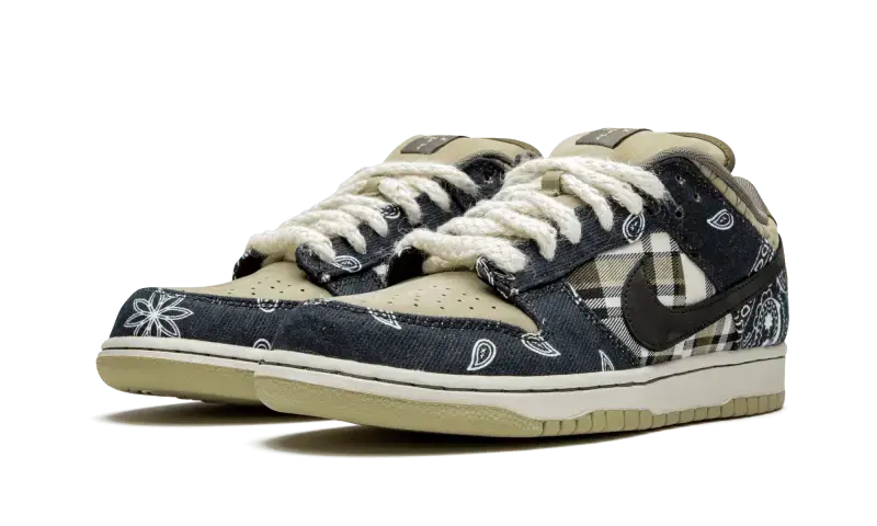 SB Dunk Low Travis Scott Nike