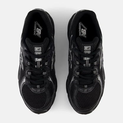New Balance 740 Noir